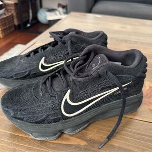 Nike Black and White Running Shoes